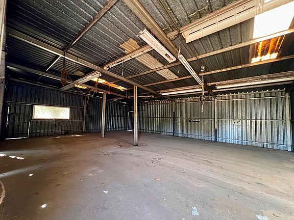 5th image of 2306 W F St
