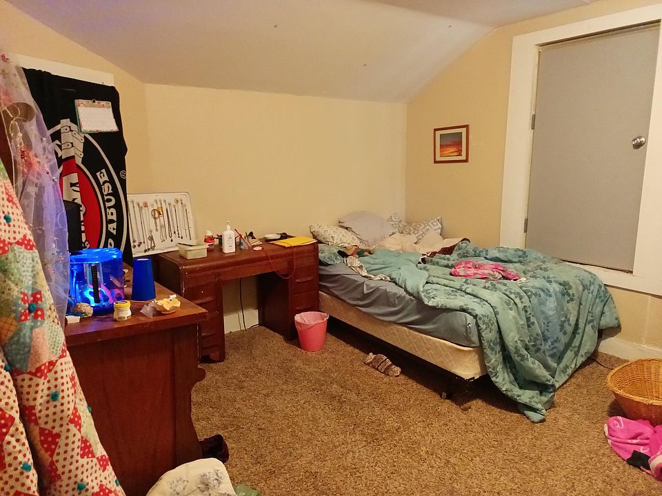 1121 1/2 Mineral Point Ave, Janesville, WI 53548 Zillow