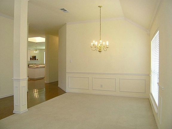 5th image of 1305 Pegasus Dr