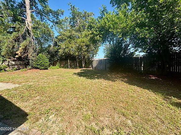 3rd image of 4047 Indian Creek Rd