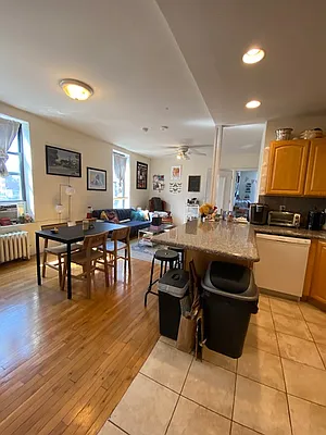 Rented by R New York | media 4