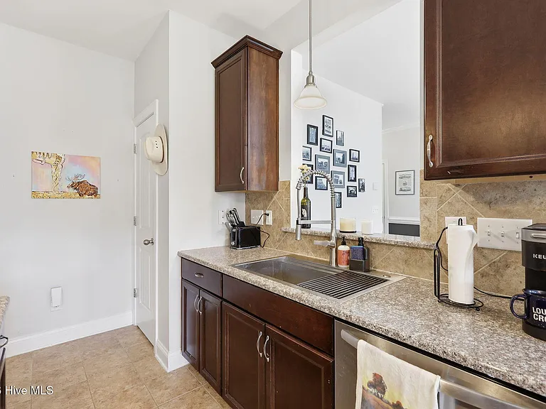 90 Quatrefoil Ct — Photo 15