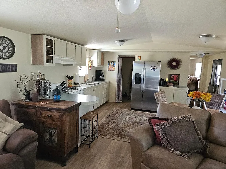 16161 N Forecastle Ave — Photo 4