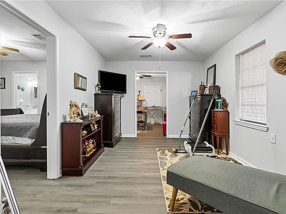 3rd image of 18288 M Williams Rd