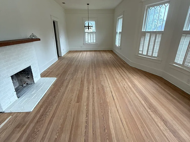 3670 Walsh St — Photo 4