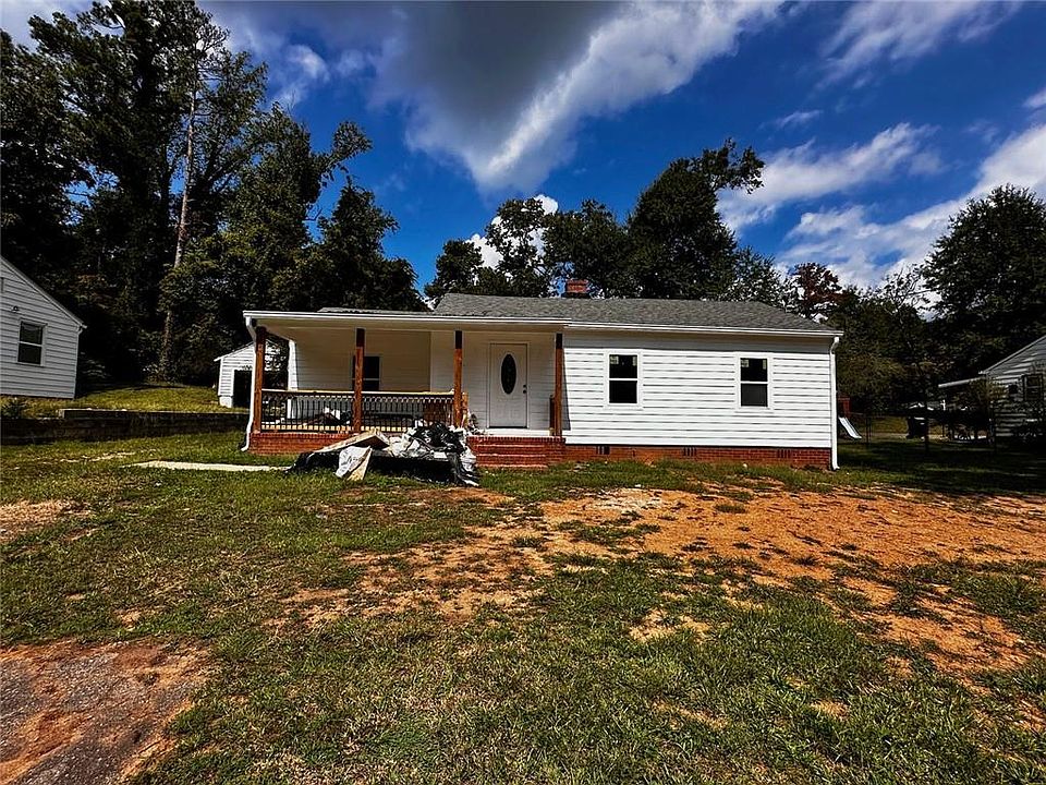 1st image of 11 Meridian Dr
