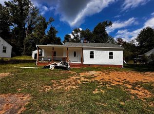 11 Meridian Dr, Newnan, GA 30263