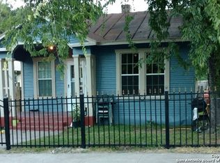 1102 North Ctr, San Antonio, TX 78202