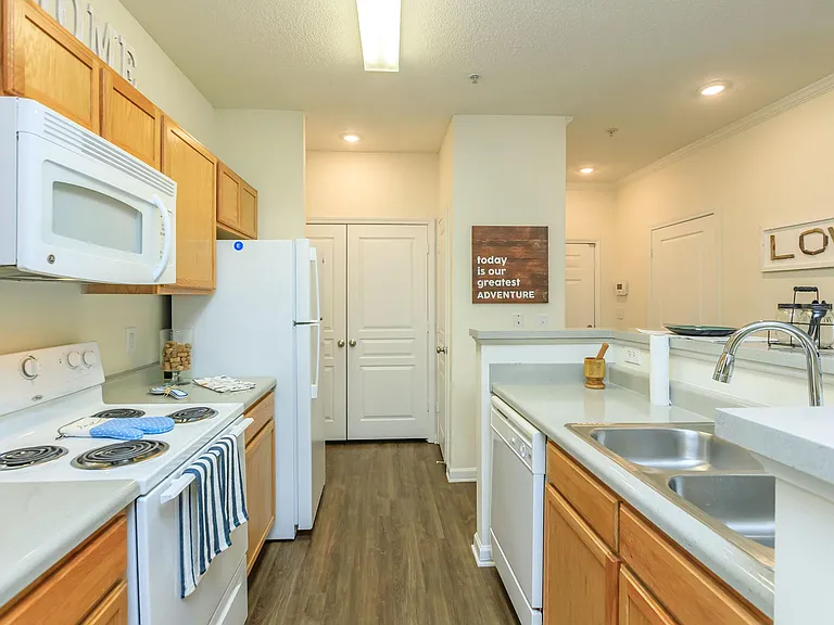 GOURMET KITCHEN FOR AMAZING MEALS