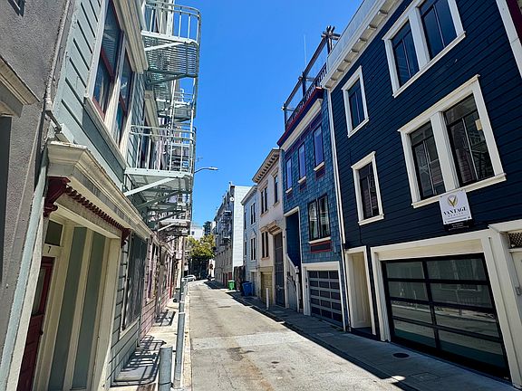 3rd image of 28 Sonoma St #26