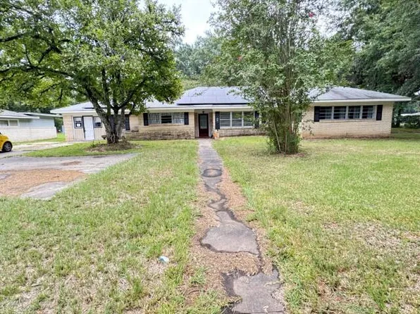 417 E 5th St, Natchitoches, LA 71457