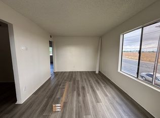 1134 E Avenue Q APT 4, Palmdale, CA 93550