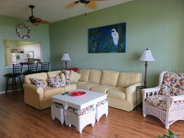 2 bed, 1148 sqft, $3,695 — Photo 3