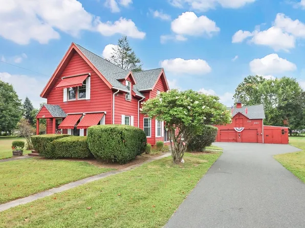 67 Suffield St, Agawam, MA 01001