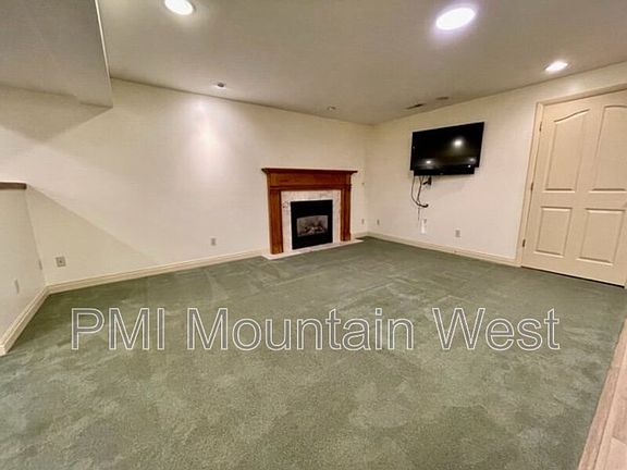 5th image of 2621 E Cypress Way Unit B