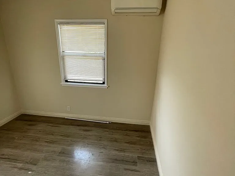 1131 Okoboji Dr — Photo 3