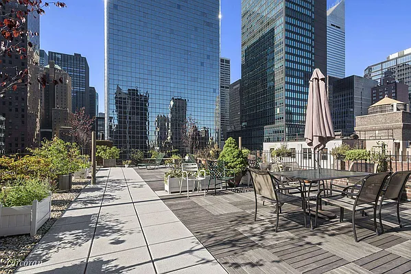 Sold by Corcoran | media 14