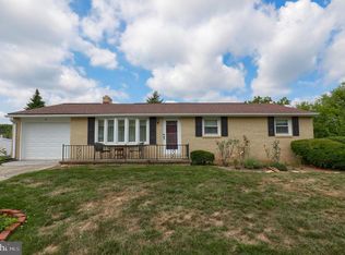 6 Malvern Dr, Manchester, PA 17345
