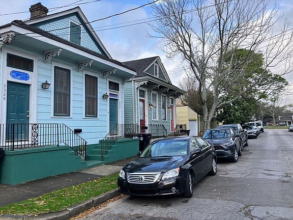 2nd image of 3328 Saint Philip St