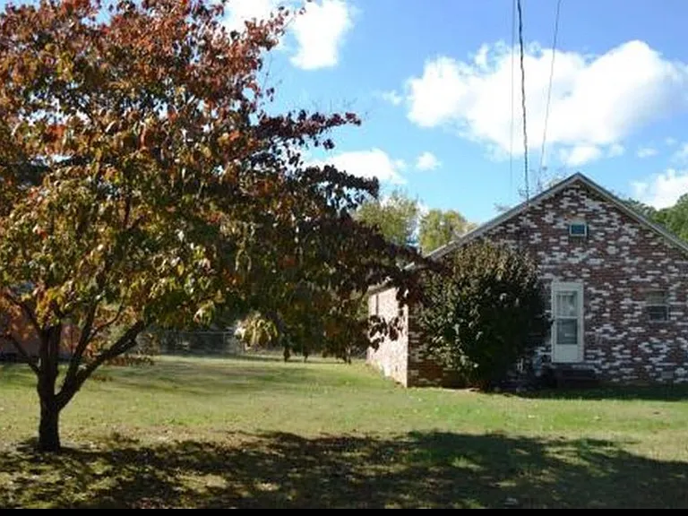 1073 Flowers St — Photo 2