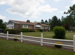 14 Fairlane Rd, Trumbull, CT 06611