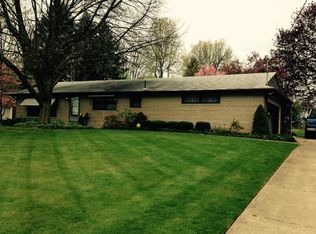 905 9th St NE, North Canton, OH 44720