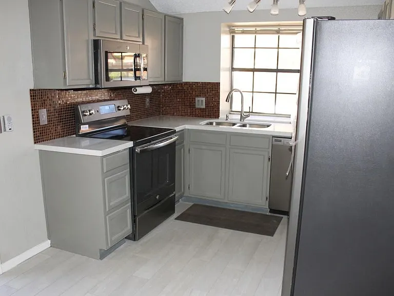 4901 E Kelton Ln #1091 — Photo 8