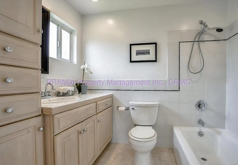 2040 Shady Ln — Photo 12