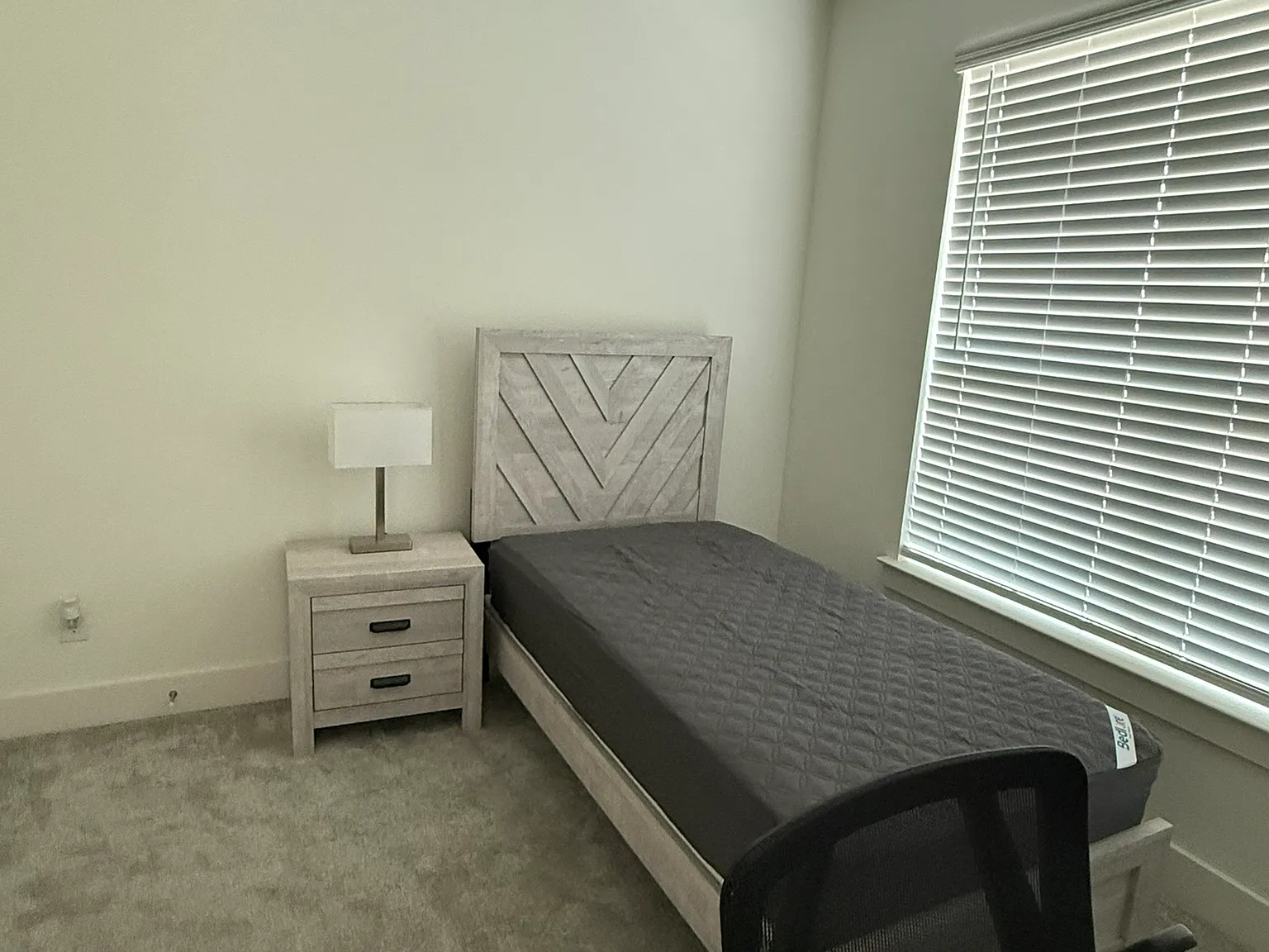 3 bed, 1937 sqft, $1,250 — Photo 4