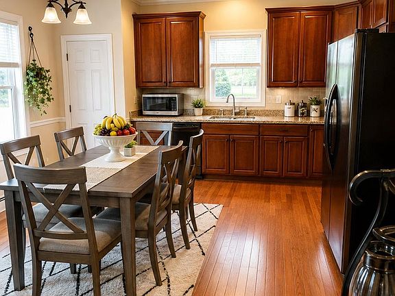 5th image of 441 Beuvale Ln