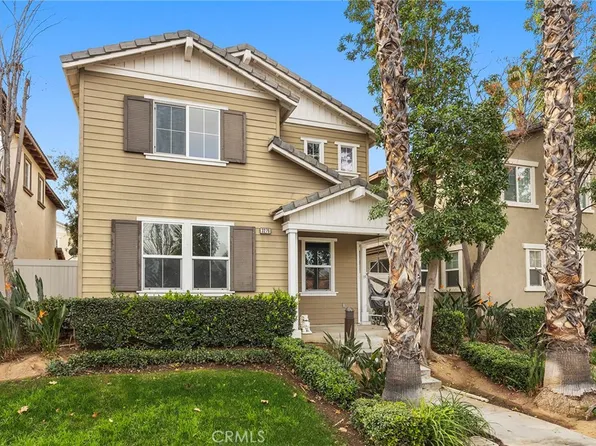 3279 Garons Ln, Riverside, CA 92503