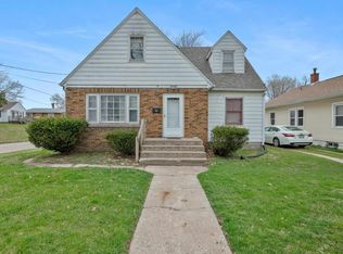 3158 10th St, Rock Island, IL