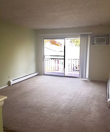 3rd image of 247 N Neltnor Blvd APT A2c
