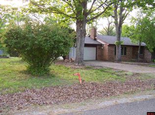 206 Leawood Dr, Midway, AR 72651
