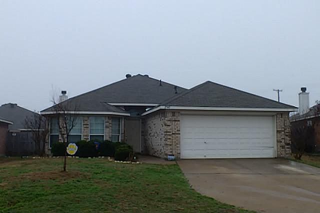 1st image of 2740 Wakecrest Dr