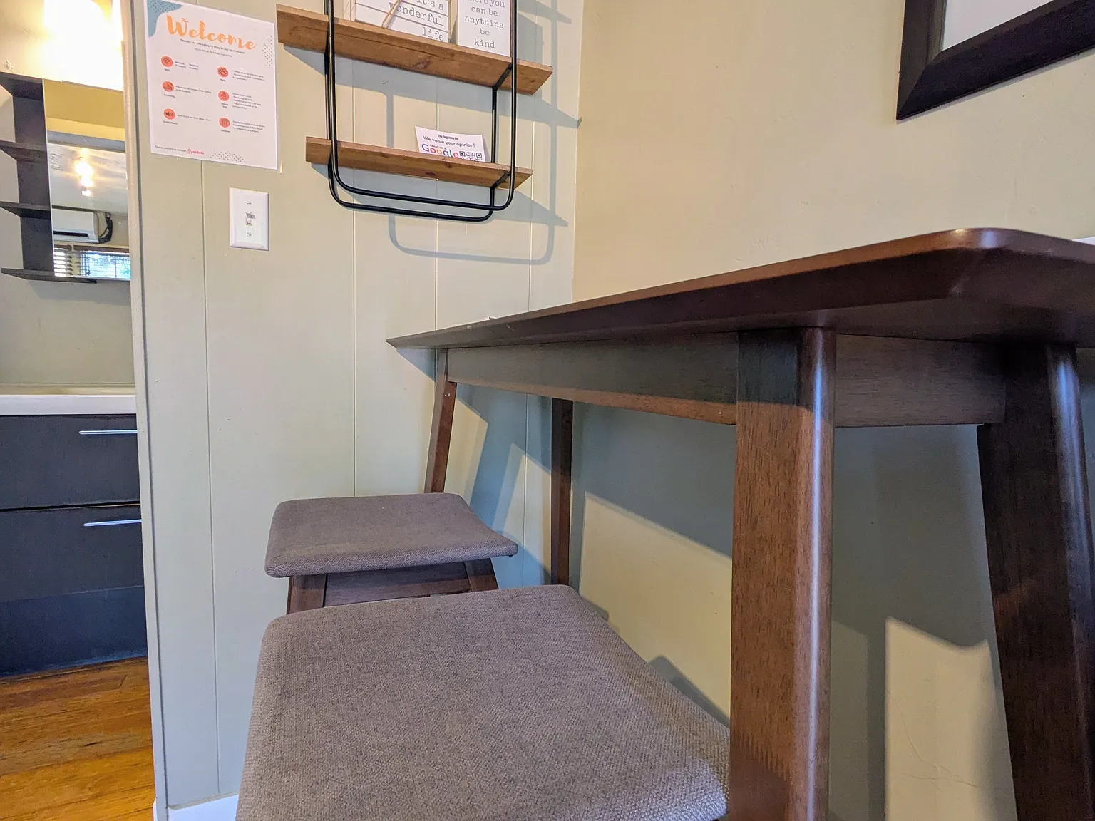 Studio, 300 sqft, $900 — Photo 4