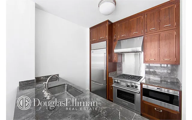 Rented by Douglas Elliman | media 21