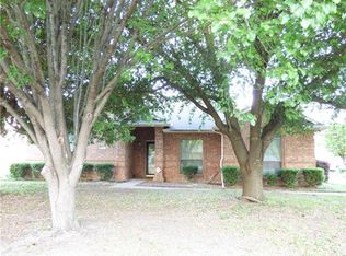 402 Chad Ln, Red Oak, TX 75154