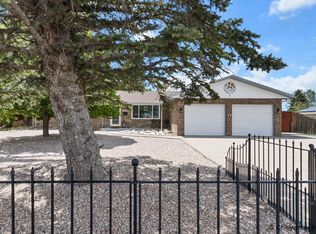 5612 Powderhouse Rd, Cheyenne, WY 82009