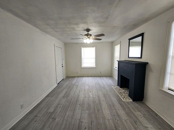 3rd image of 3925 Saint Vincent Ave