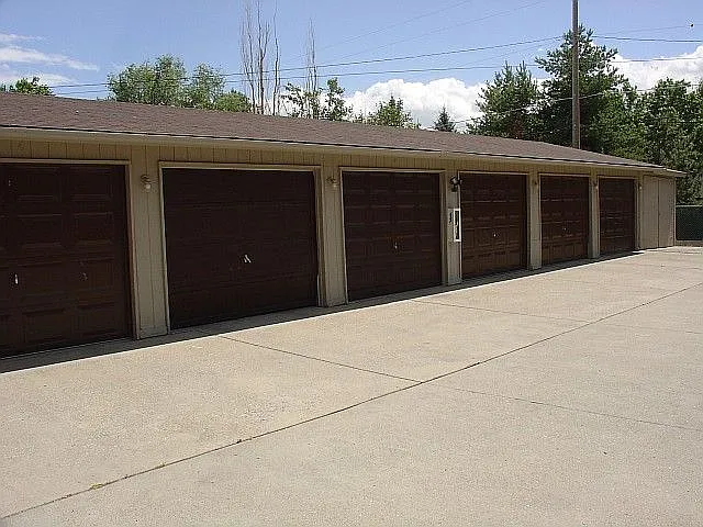 942 Avenue C #SEE DESCRIPTION — Photo 2