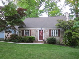 22 Brook Ave, Basking Ridge, NJ 07920