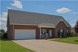 1st image of 5013 Roberta Pl