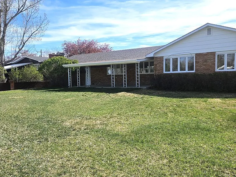 94 Primrose St — Photo 4