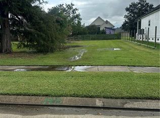 1905 Alexander Ave, Arabi, LA 70032