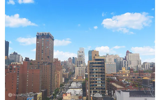 Sold by Douglas Elliman | media 14