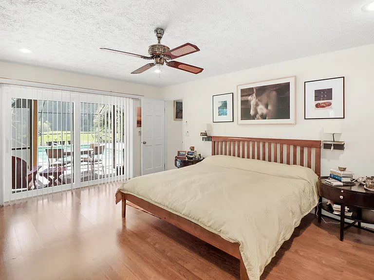 1974 SW Saint Andrews Dr — Photo 17