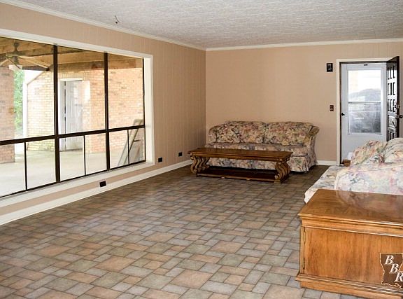 3rd image of 1308 Federal Ave