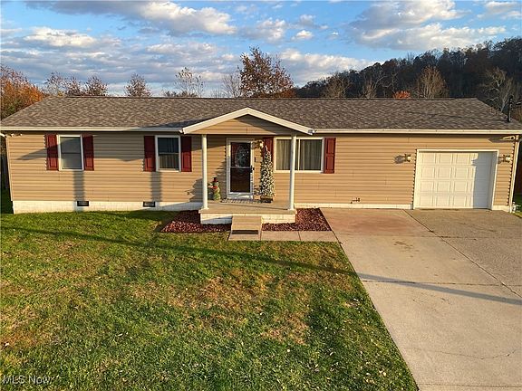 2nd image of 433 Dickens Dr