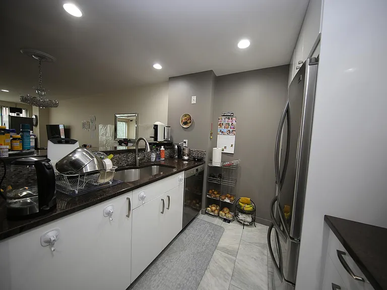 173 Oak St #104 — Photo 6
